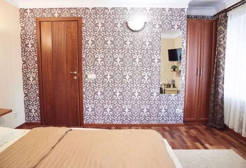 Hothos Hostel