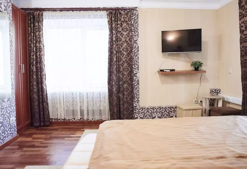 Hothos Hostel