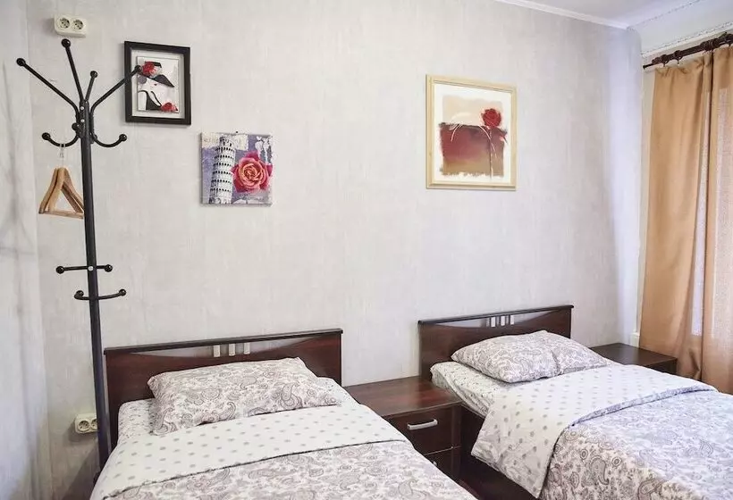 Hothos Hostel