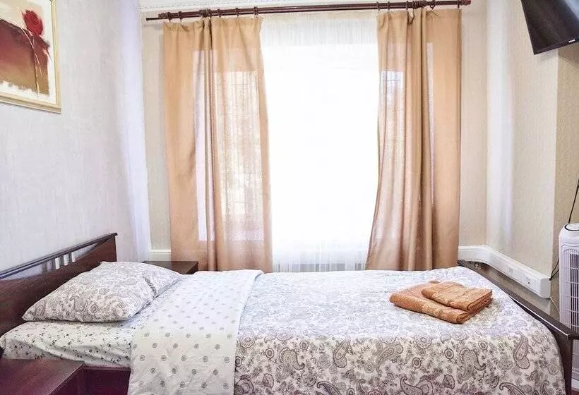 Hothos Hostel