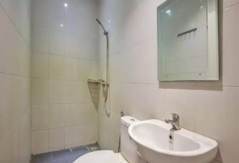 Capital O 93285 Residence Hotel Syariah