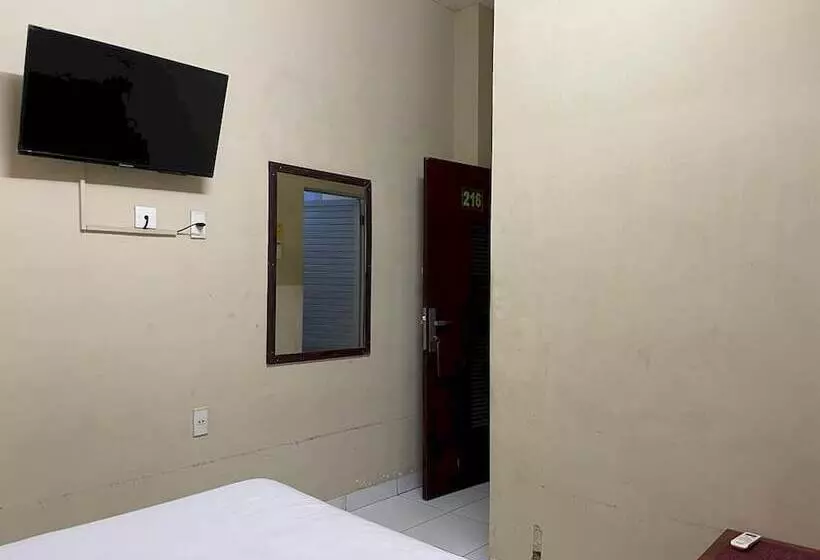 Capital O 93285 Residence Hotel Syariah