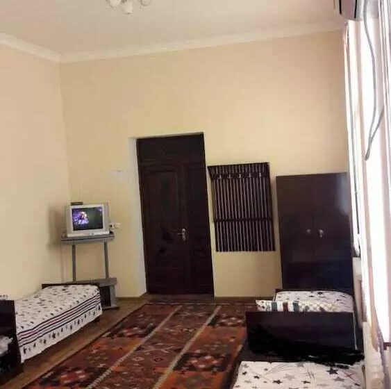 Xo Ja Ismat Buxoriy Hostel