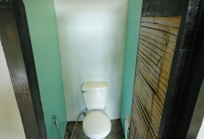 Bamboo Hostel Palawan