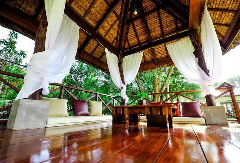 Hotelli Rose Villas Resort