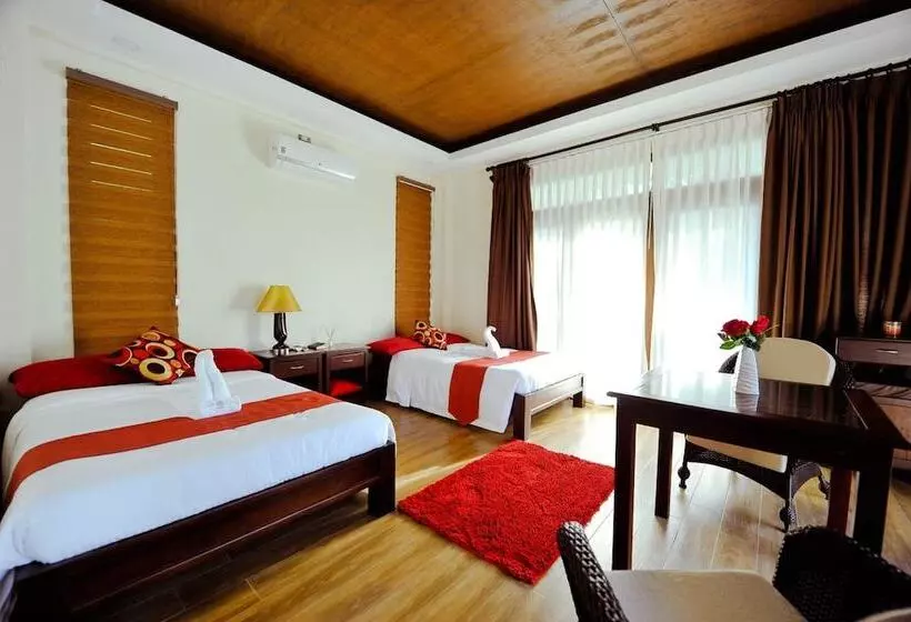 Hotelli Rose Villas Resort