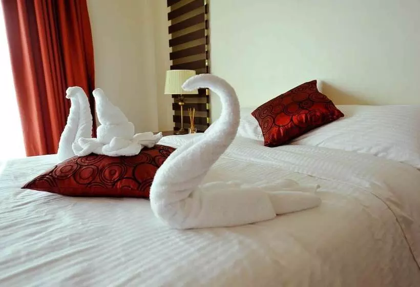 Hotelli Rose Villas Resort