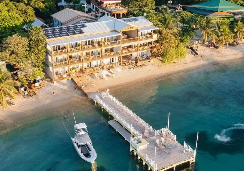 هتل The Beach House Boutique