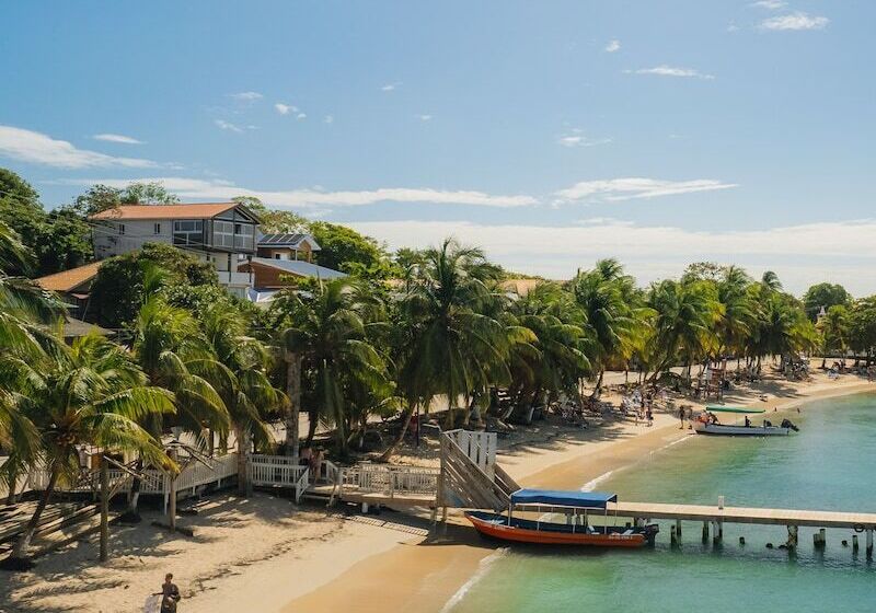 هتل The Beach House Boutique