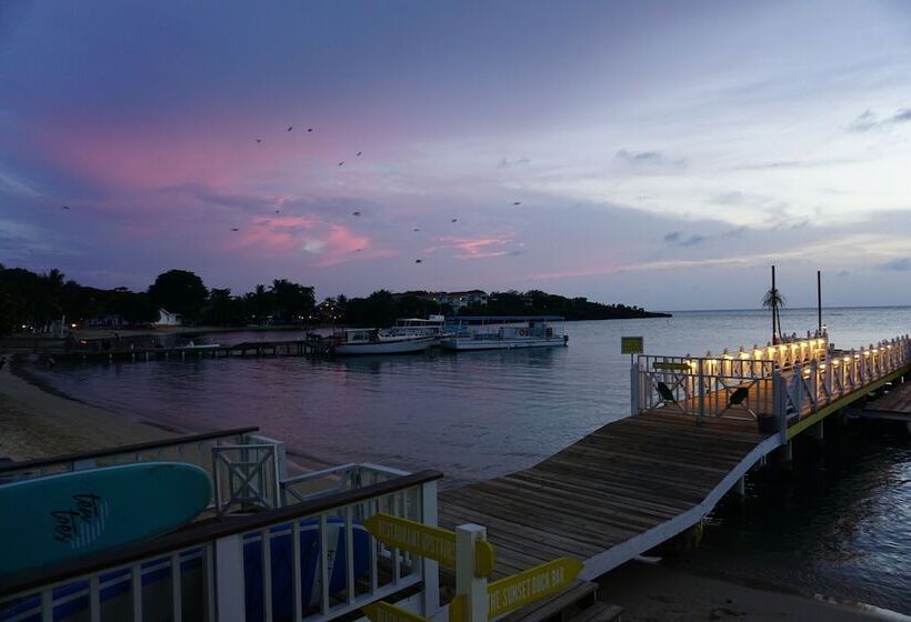 هتل The Beach House Boutique