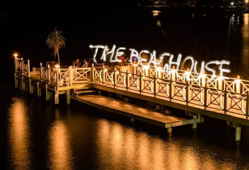 هتل The Beach House Boutique