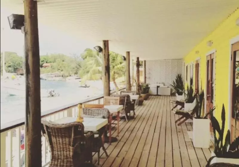 هتل The Beach House Boutique