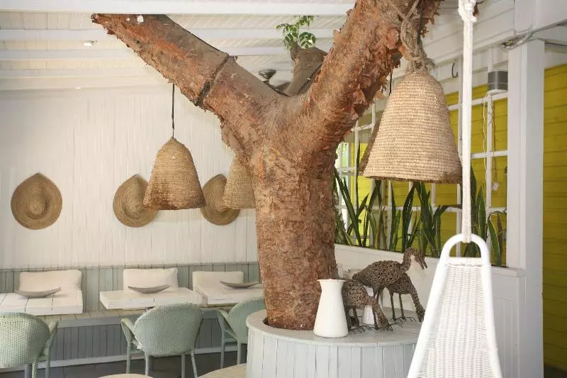 هتل The Beach House Boutique