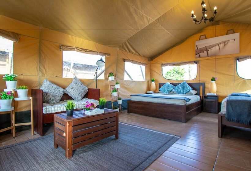 Hotelli Longbeach Campground