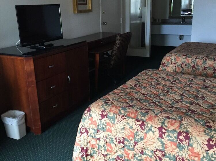 מוטל Rodeway Inn