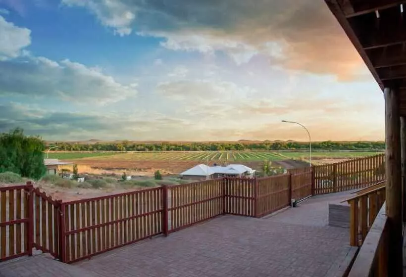 Majatalo Kalahari Lion's Rest