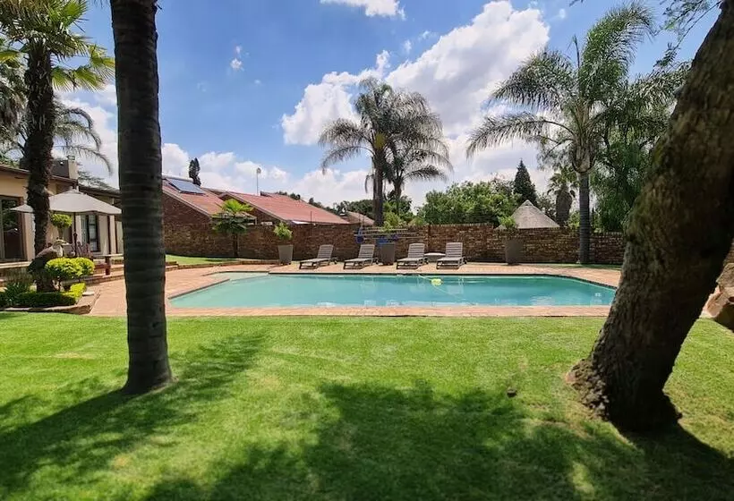 Majatalo Klein Bosveld Guest House