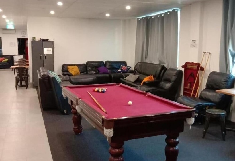 Perth City Backpackers Hostel   Note   Valid Passport Required To Check In