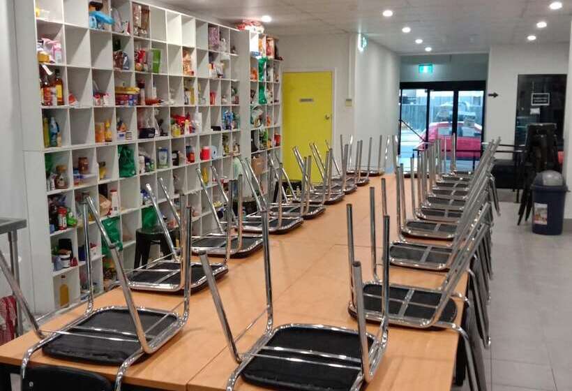 Perth City Backpackers Hostel   Note   Valid Passport Required To Check In