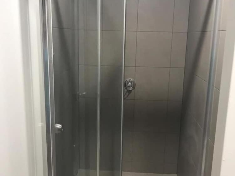 Perth City Backpackers Hostel   Note   Valid Passport Required To Check In