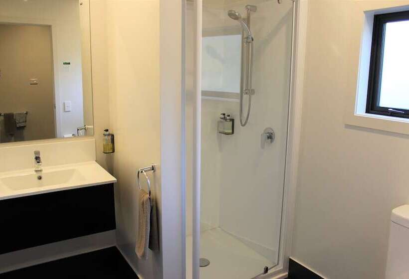 فندق Asure Townsman Motor Lodge