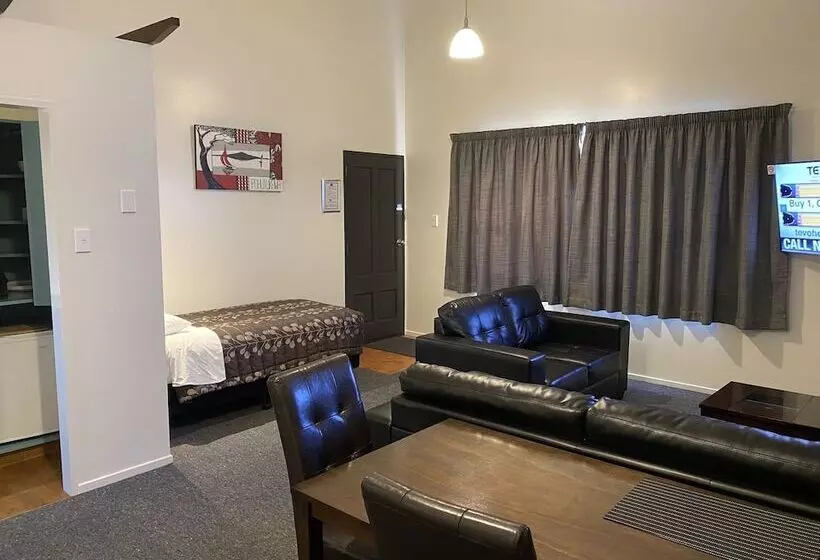 호텔 Asure Townsman Motor Lodge