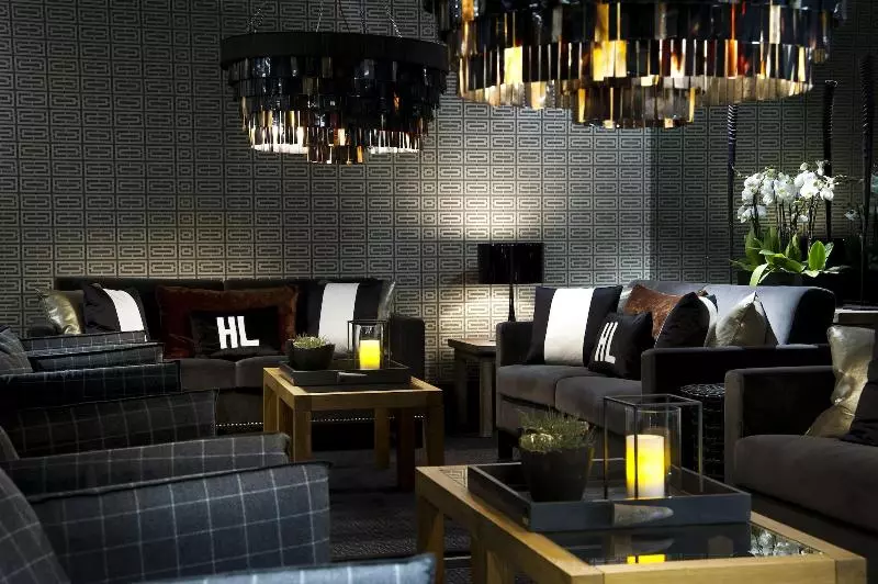 Отель Highland Lodge