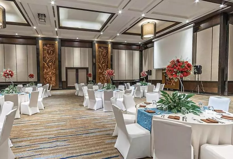 酒店 Seda Ayala Center Cebu