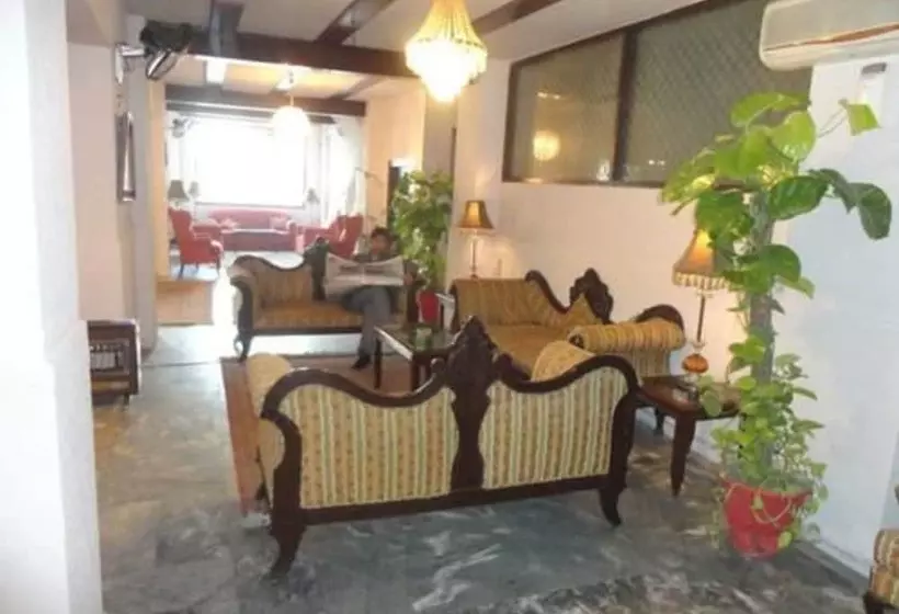 هتل Shelton Green S