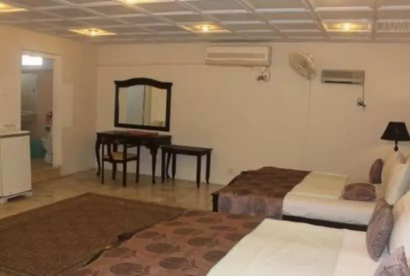 هتل Shelton Green S