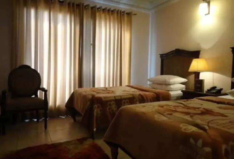 هتل Shelton Green S