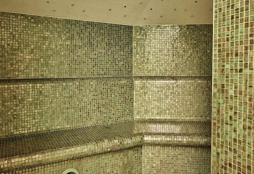 Отель Sola Strand