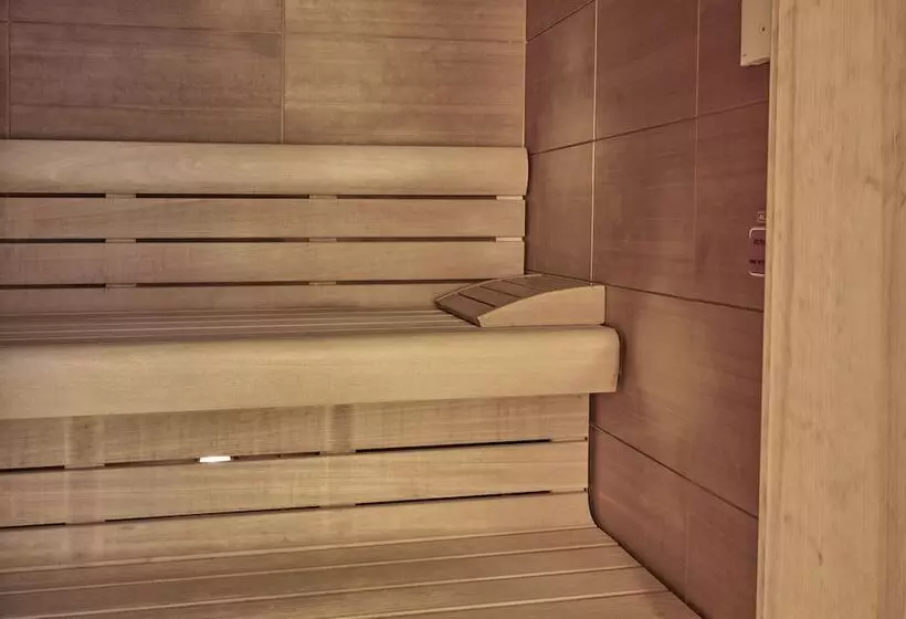 Отель Sola Strand