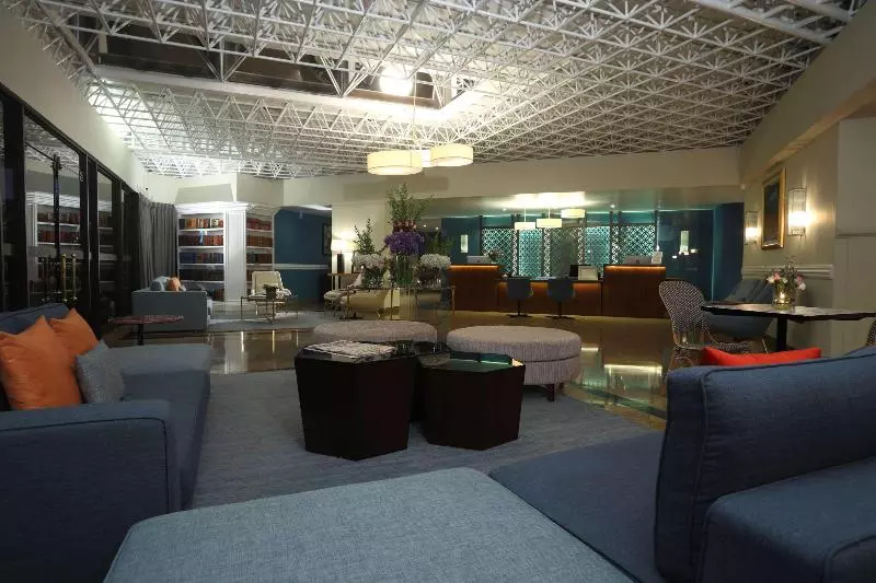 Radisson Plaza Del Bosque