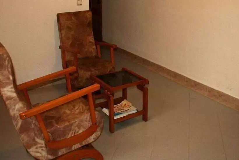 هاستل Hostal Diegos
