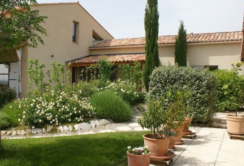 B&b Patios Des Vignes