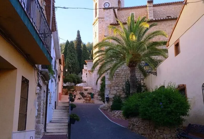 Aamiaismajoitus (B&B) Buena Idea   Adults Only