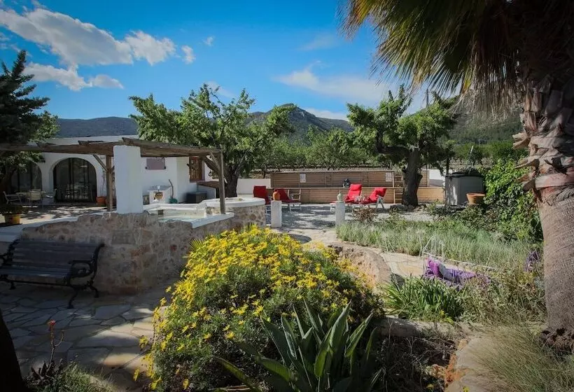 Aamiaismajoitus (B&B) Buena Idea   Adults Only