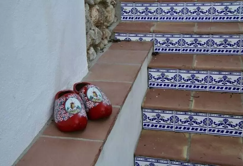 Aamiaismajoitus (B&B) Buena Idea   Adults Only