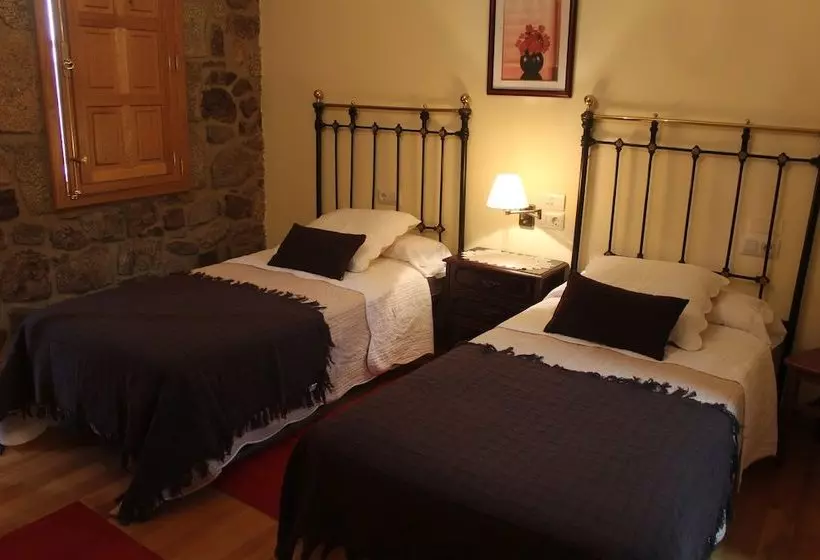 Casa A Chairiña Y A Revolta