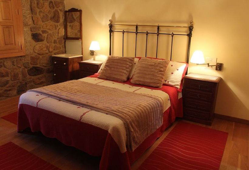 Casa A Chairiña Y A Revolta