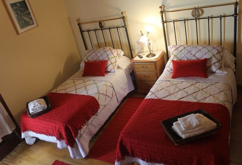 Casa A Chairiña Y A Revolta