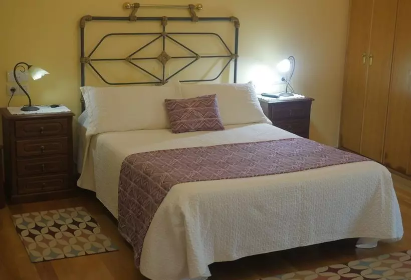 Casa A Chairiña Y A Revolta