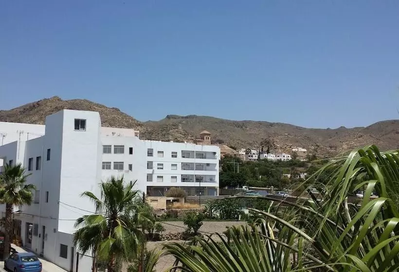 簡易ホテル Hospederia Montes