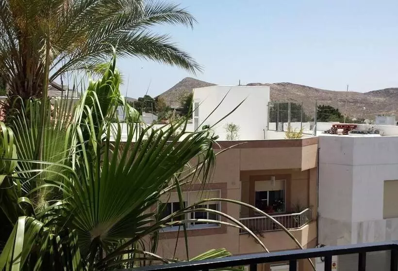 簡易ホテル Hospederia Montes