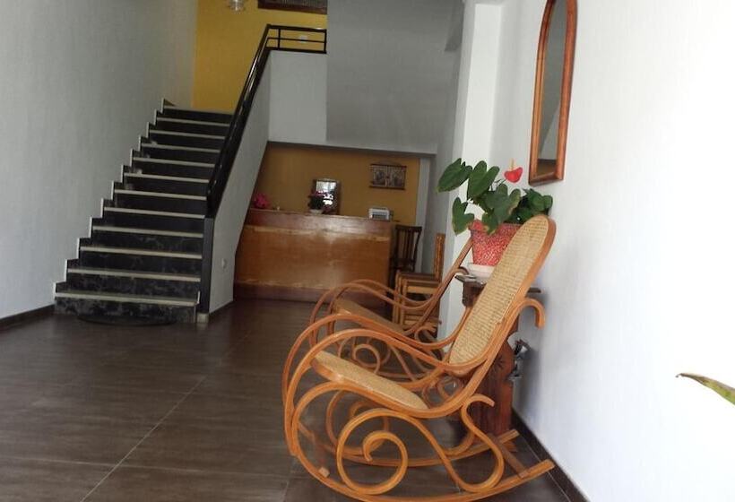 مسافرخانه Hospederia Montes