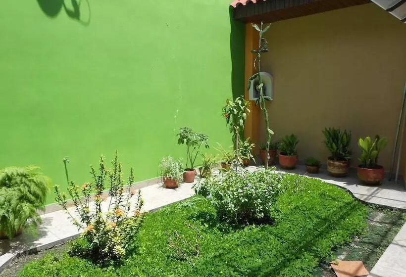 Hostal Jhuliana