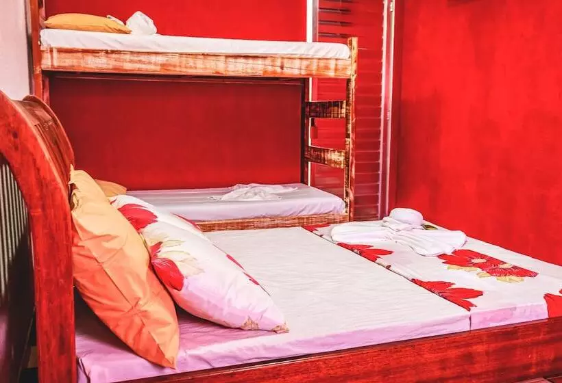 ホテル Hostel Canto Da Praia São Sebastião Próximo Ao Enrocamento Caraguatatuba