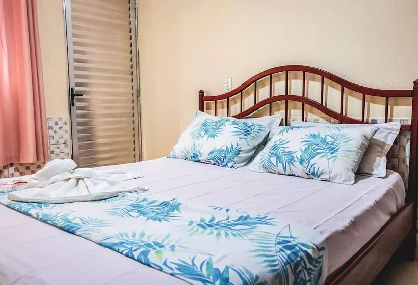ホテル Hostel Canto Da Praia São Sebastião Próximo Ao Enrocamento Caraguatatuba