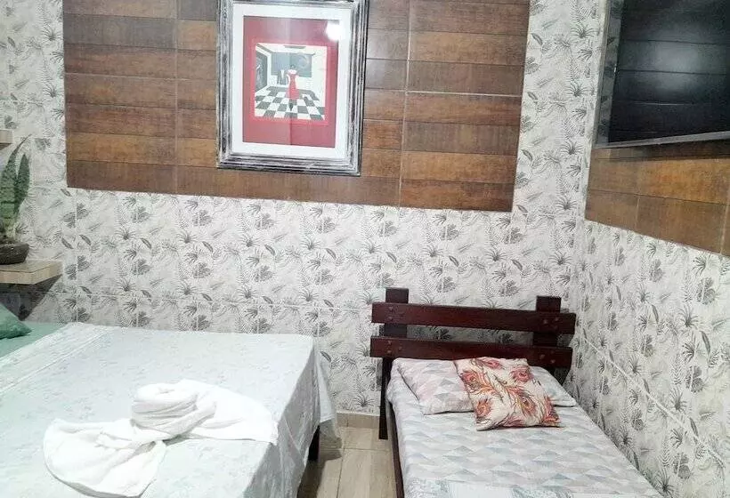 ホテル Hostel Canto Da Praia São Sebastião Próximo Ao Enrocamento Caraguatatuba